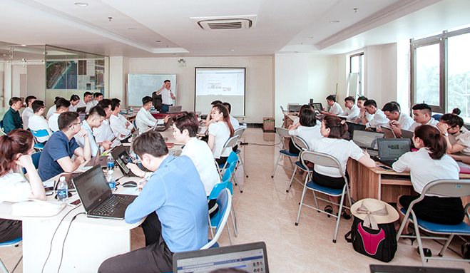 Tại sao khóa học nghề marketing online tại It One Việt Nam của Đăng Tùng đắt nhất Thanh Hóa