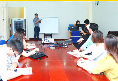 Học Internet marketing cầm tay chỉ việc cùng chuyên gia