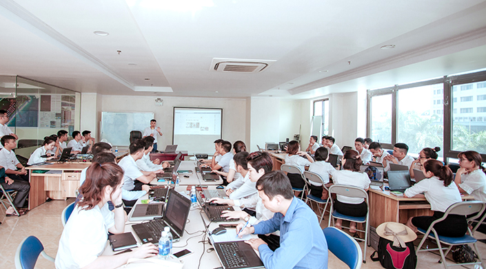 hoc-marketing-online-tai-vinh