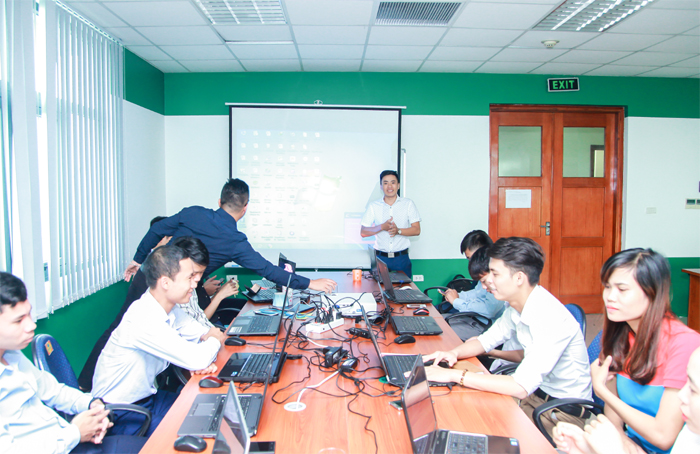 hoc-marketing-online-vinh